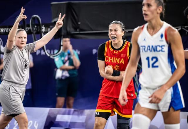 鲸鱼直播体育-中国三人女篮两连败 她们需要浴火重生的“女乔丹”