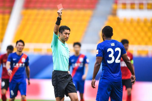 鲸鱼直播NBA-马宁赛季首秀掏5黄2红 取消点球+霸气回应质疑